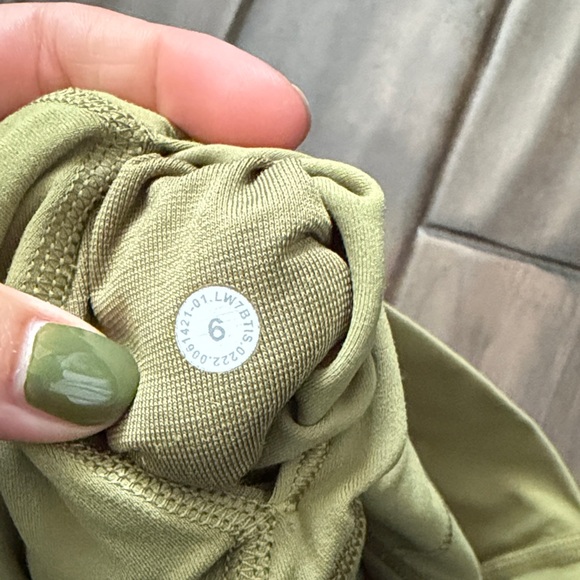 lululemon align short - Picture 3 of 3